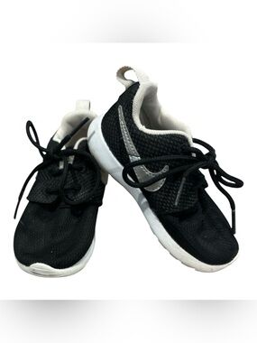 Nike Roshe One Toddler Shoes Size 7C Black Metallic Silver White Sneakers